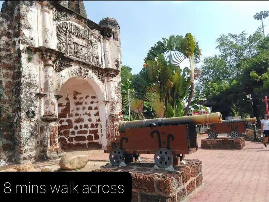 2 Bedroom Apartment Next To Historical Spots Malacca Extérieur photo